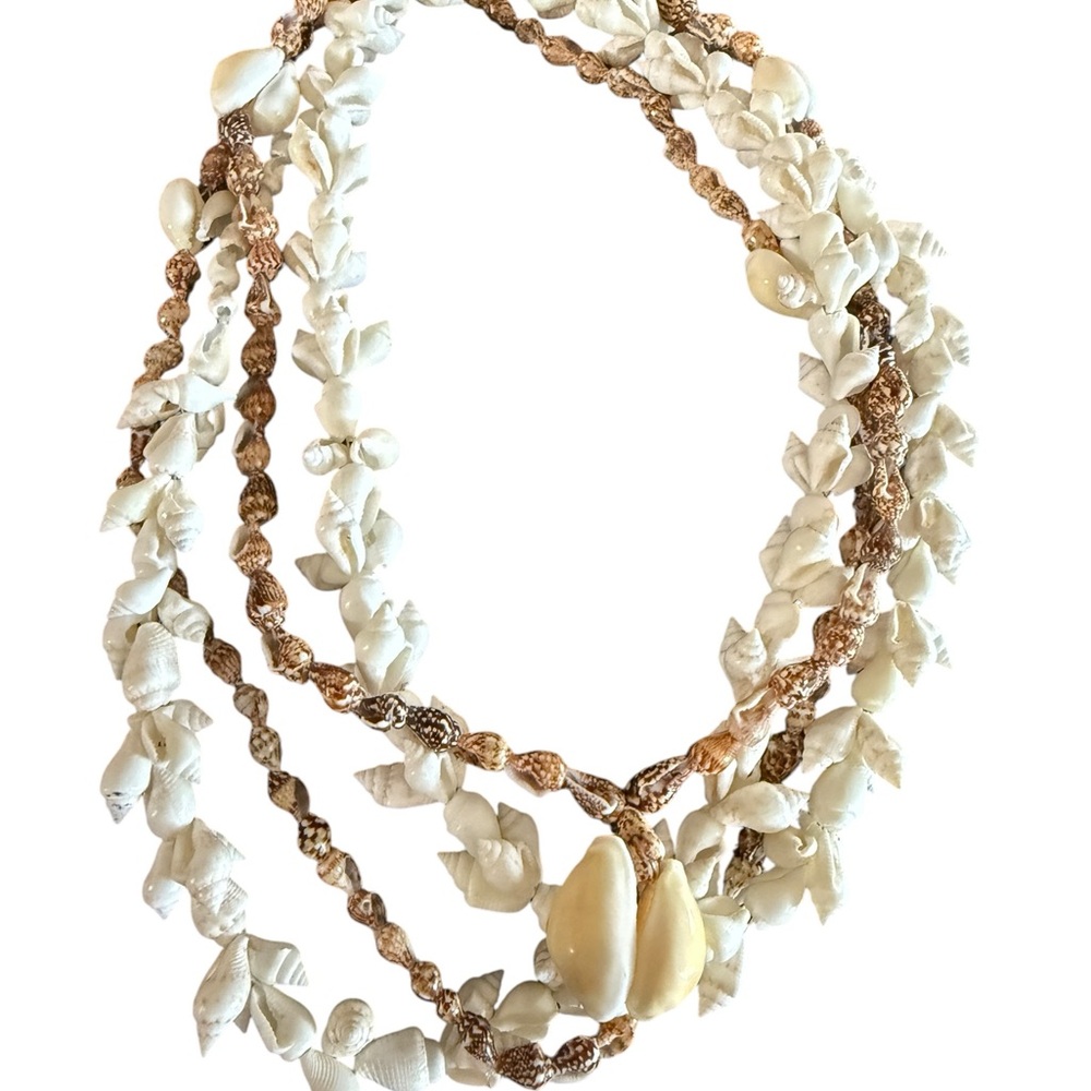 Shell lei bundle